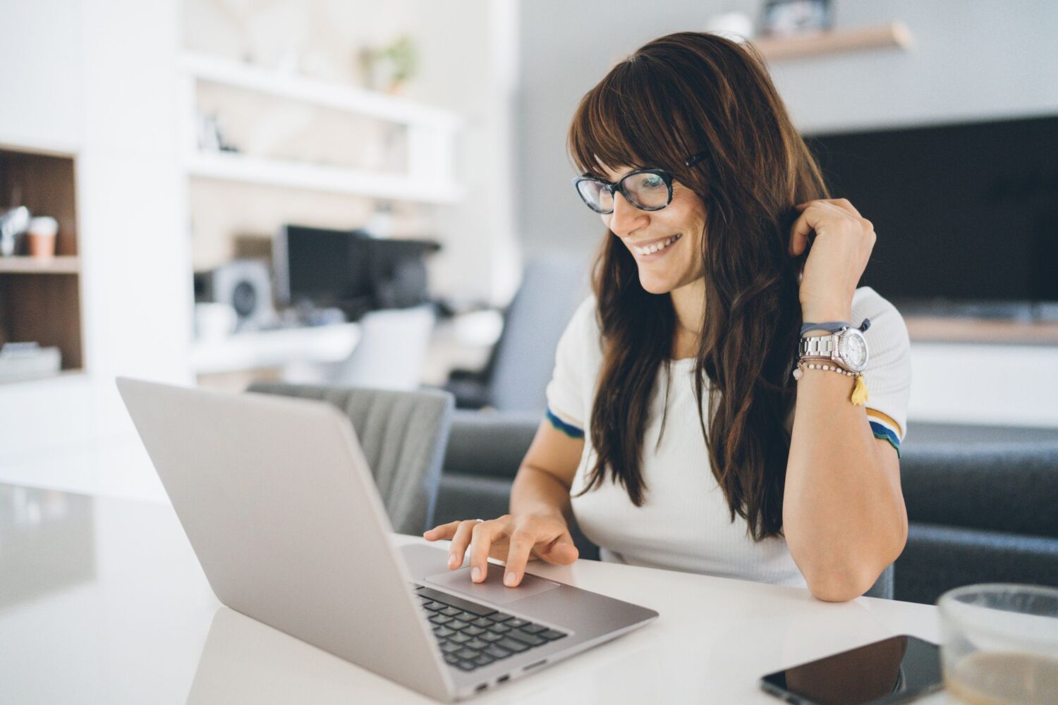 6 Online Jobs International Students Can Take To Earn Extra Income Emlii 6 Online Jobs International Students Can Take To Earn Extra Income Emlii